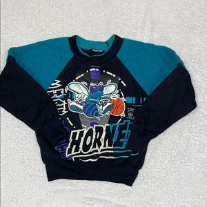 Vintage 90’s Charlotte Hornets Graphic basketball Sweatshirt size 5/6